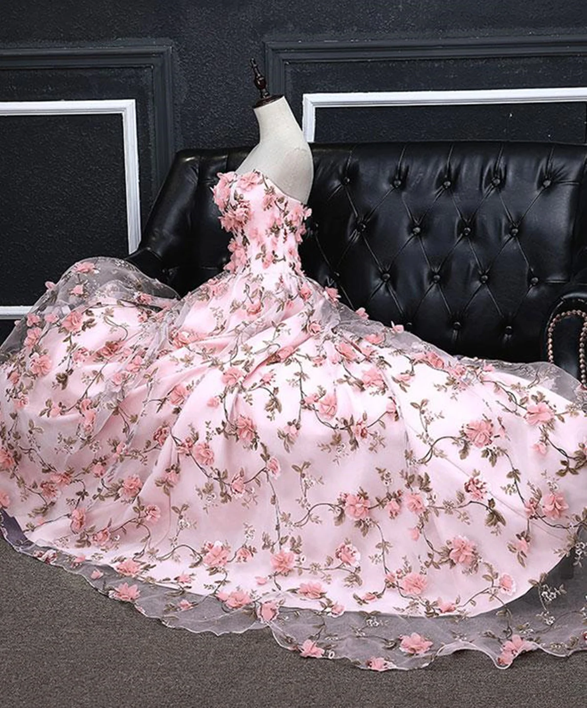 Pink3DFlowerLongPromDresses_3DFloralPinkLongFormalEveningDresses4_2048x.png